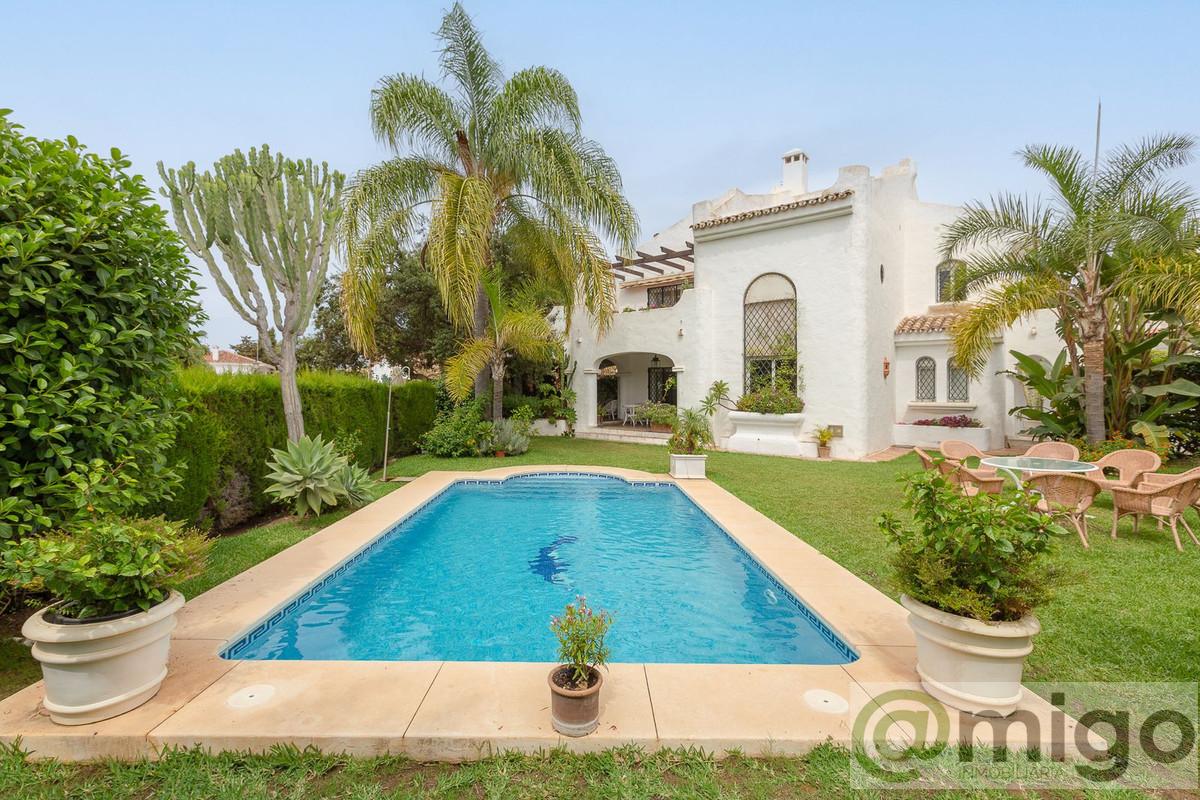 For sale of villa in Marbella