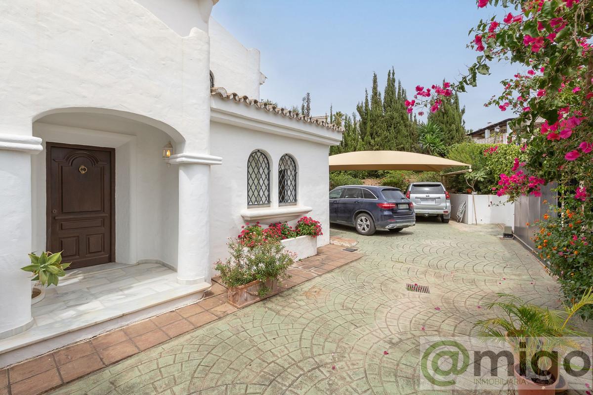 For sale of villa in Marbella