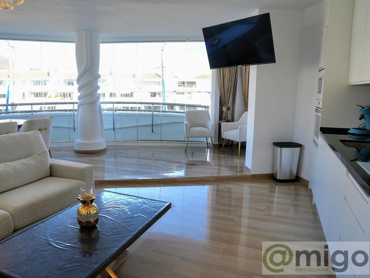 For sale of penthouse in Benalmadena Costa