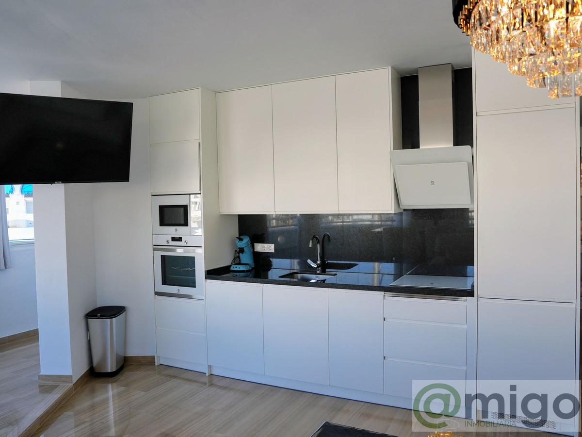 For sale of penthouse in Benalmadena Costa