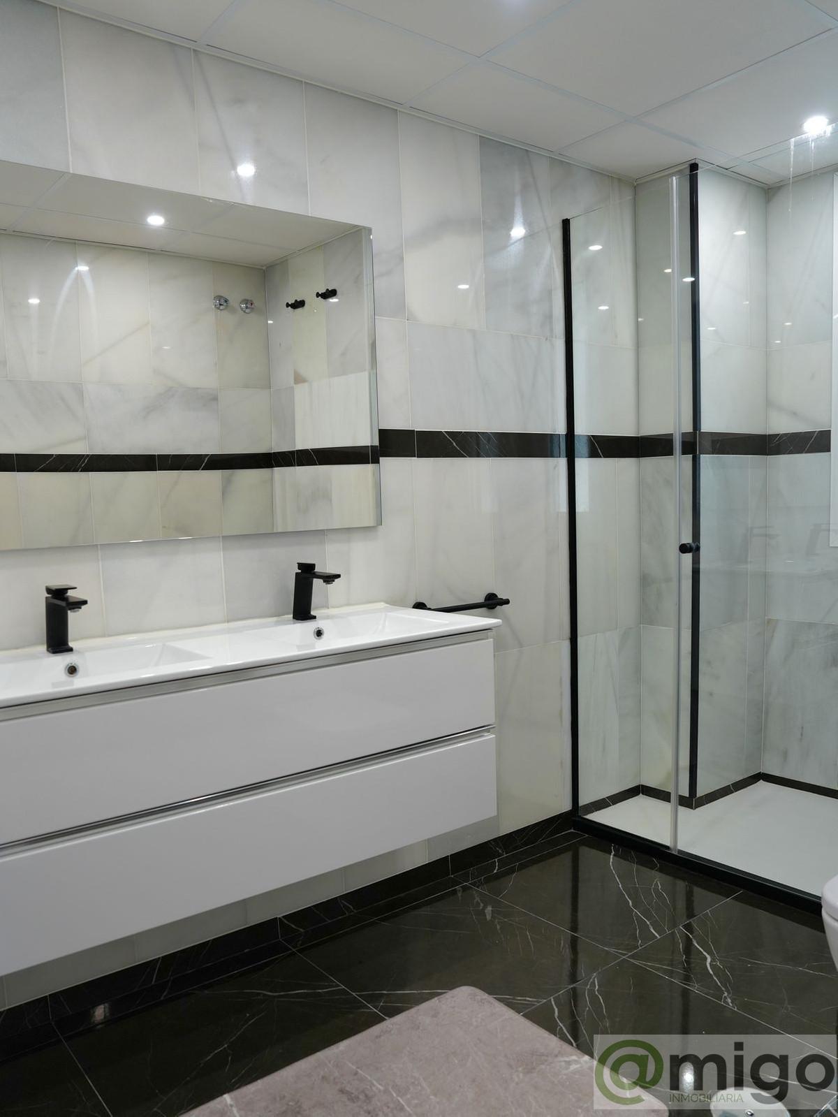 For sale of penthouse in Benalmadena Costa