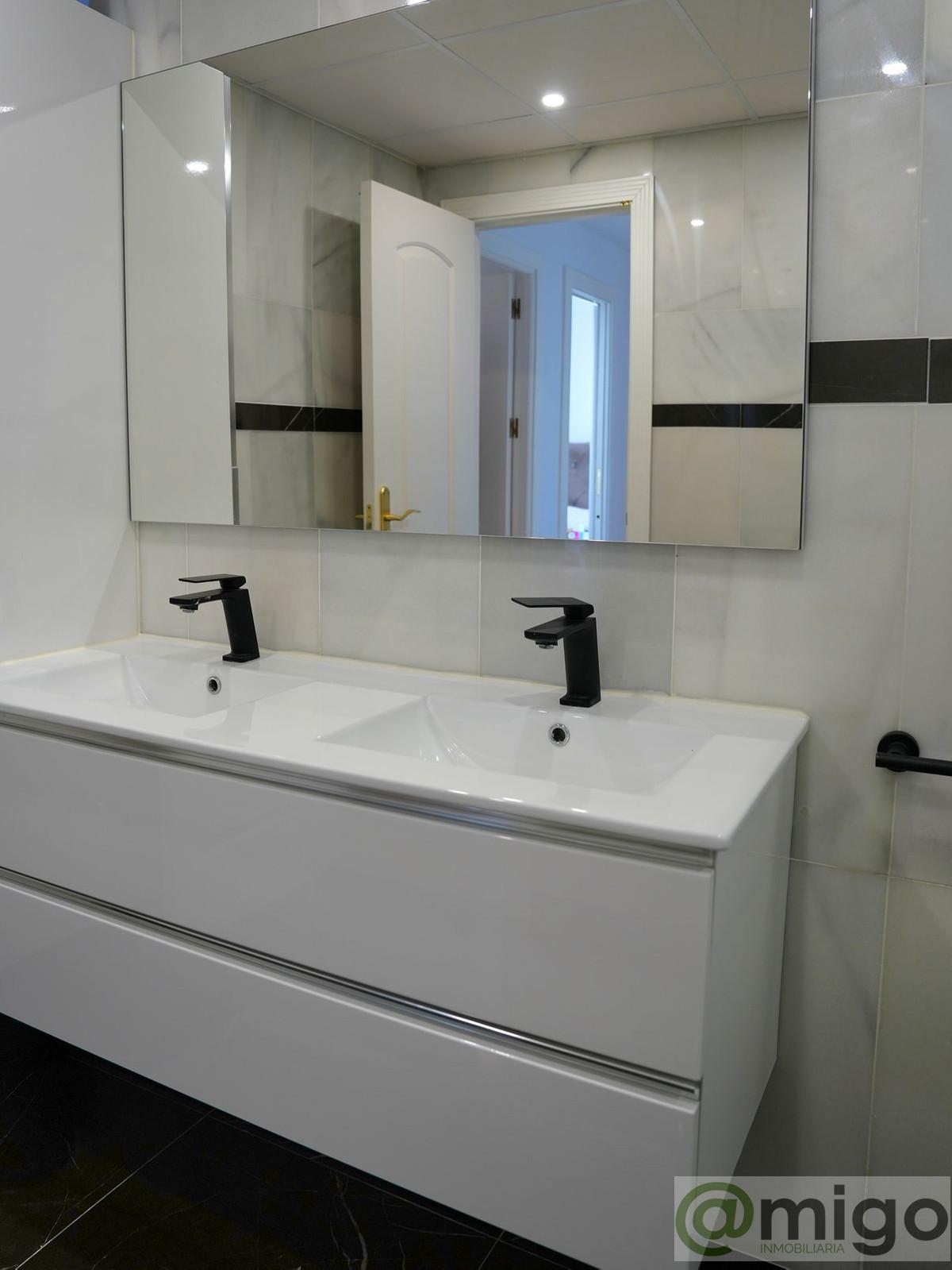 For sale of penthouse in Benalmadena Costa