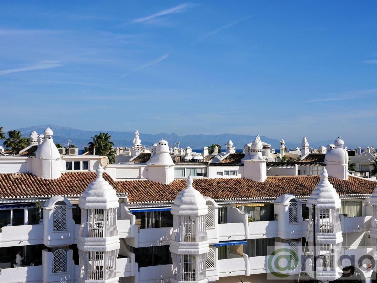 For sale of penthouse in Benalmadena Costa