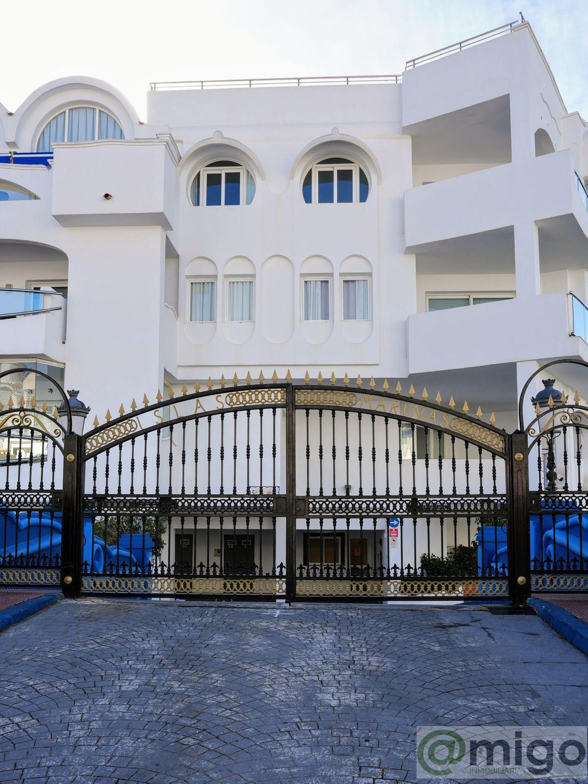 For sale of penthouse in Benalmadena Costa