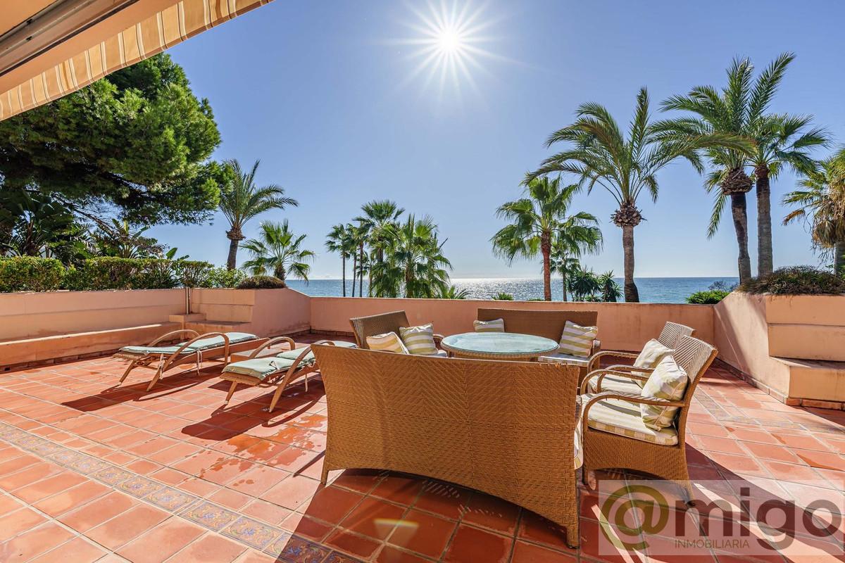 For sale of villa in Benamara