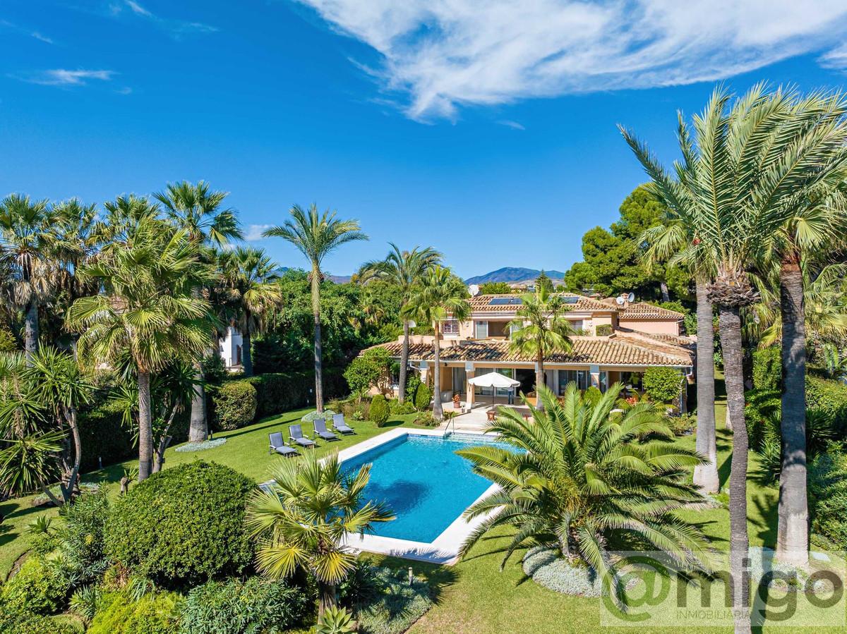 For sale of villa in Benamara