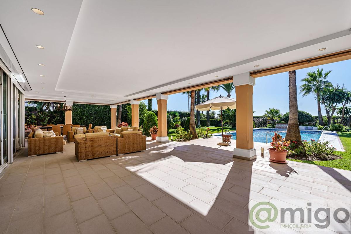 For sale of villa in Benamara