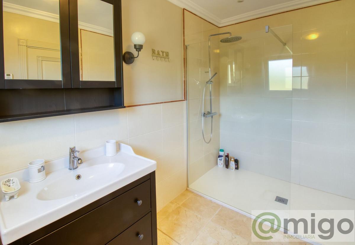 Venta de villa en Estepona