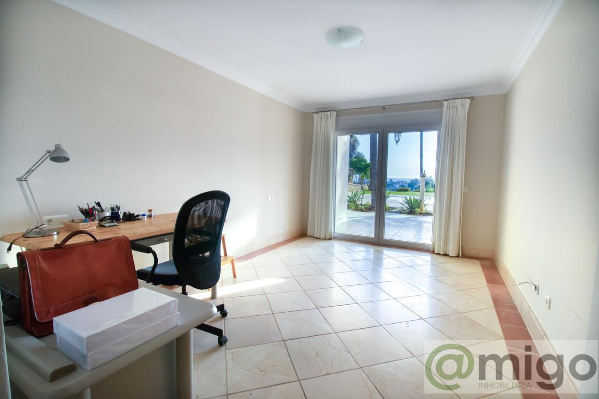 Venta de villa en Estepona