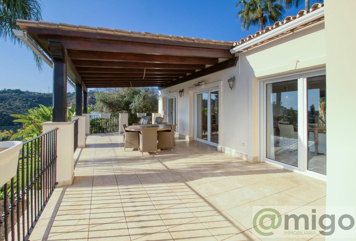 Venta de villa en Estepona
