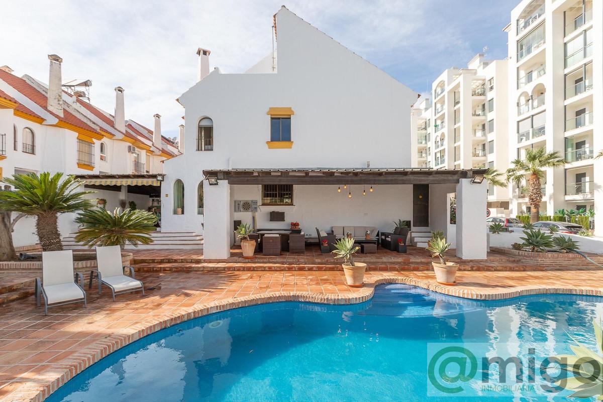 Venta de villa en Estepona