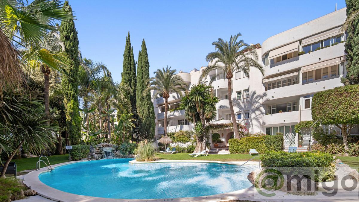 For sale of apartment in Marbella