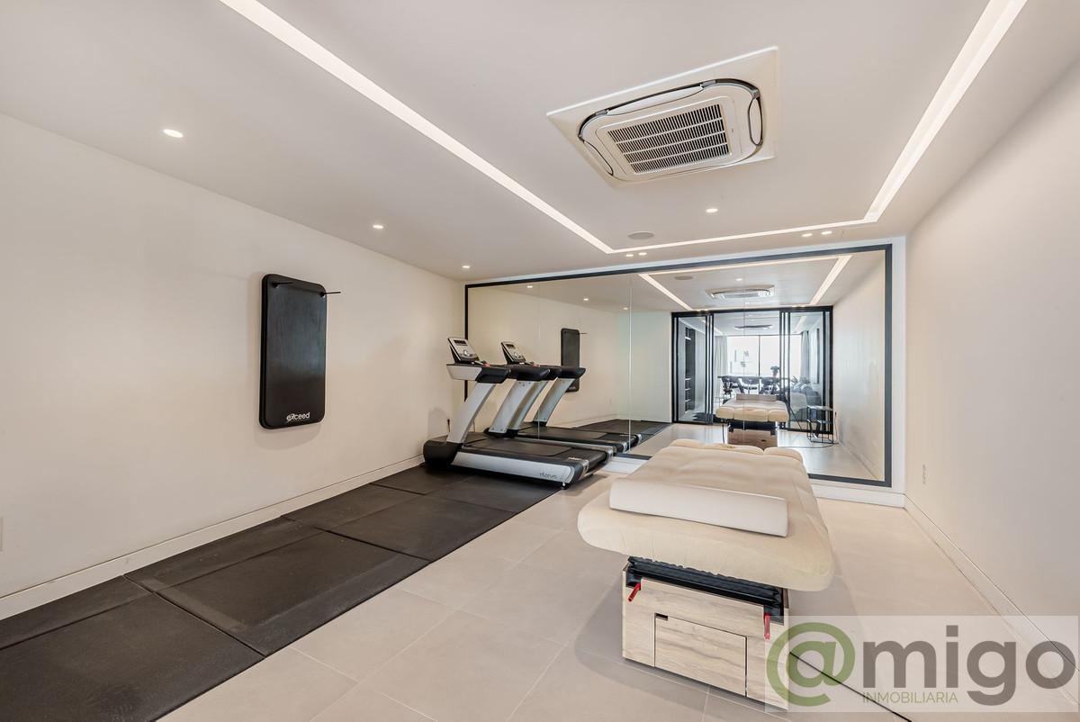For sale of villa in Marbella
