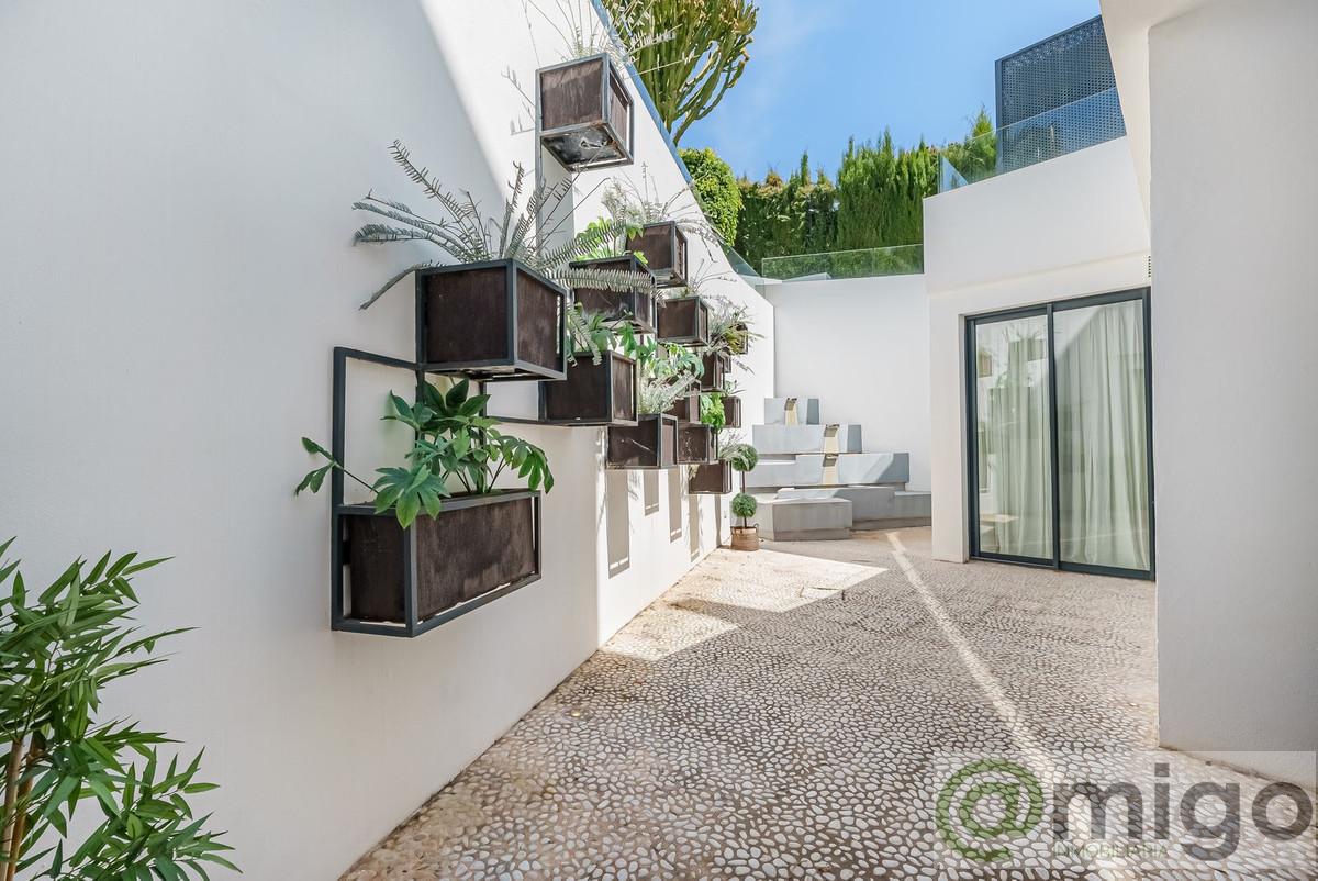 For sale of villa in Marbella