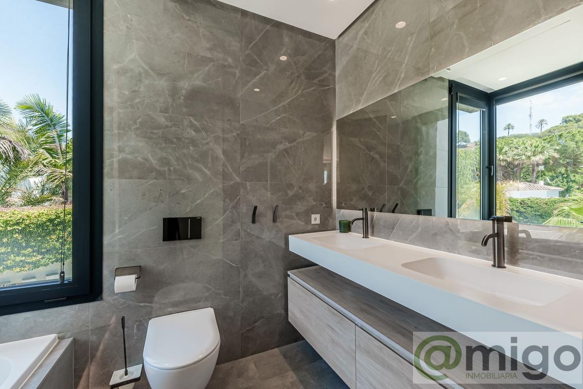 For sale of villa in Marbella