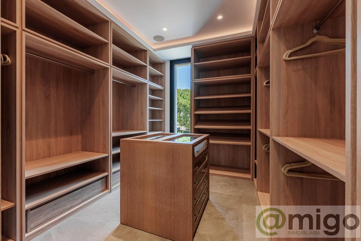 For sale of villa in Marbella