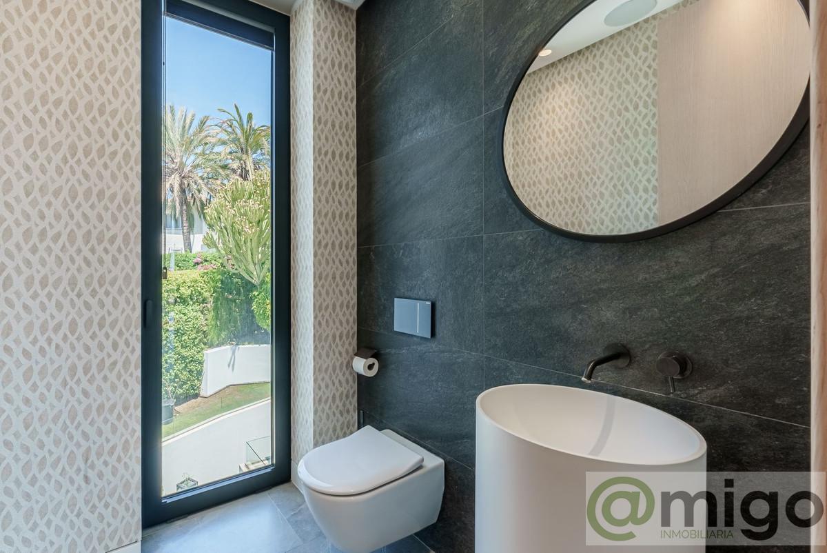 For sale of villa in Marbella