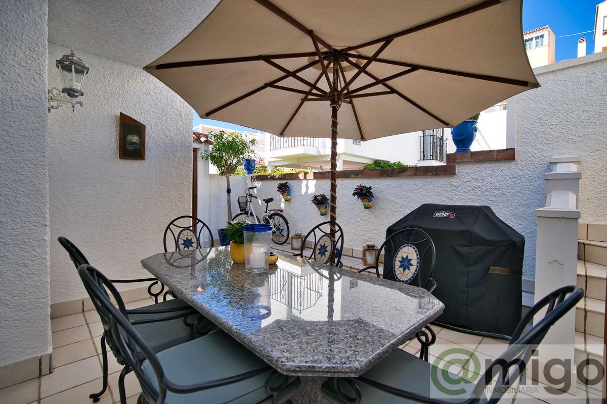 For sale of villa in Estepona