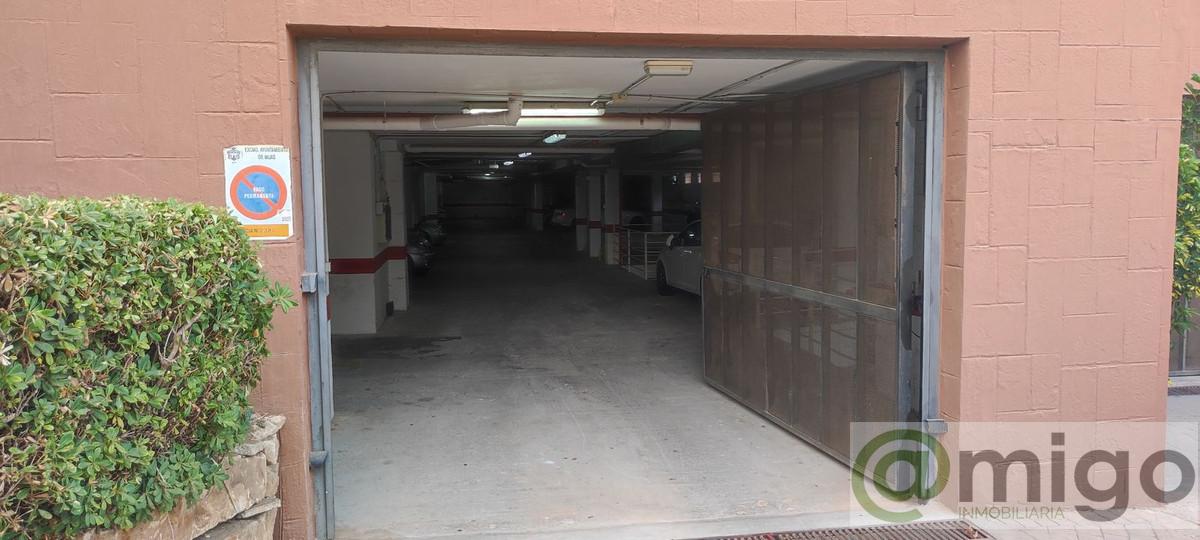 For sale of commercial in Riviera del Sol