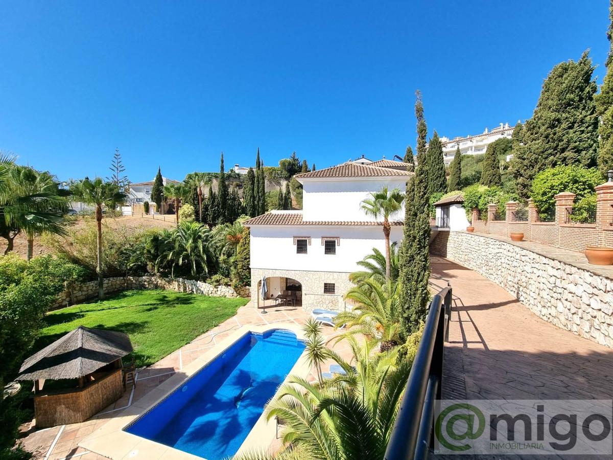 For sale of villa in Mijas Golf
