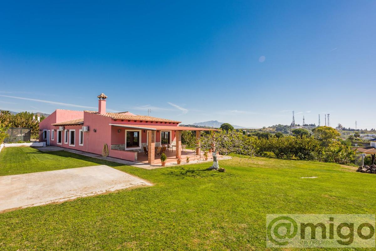 Venta de villa en Estepona