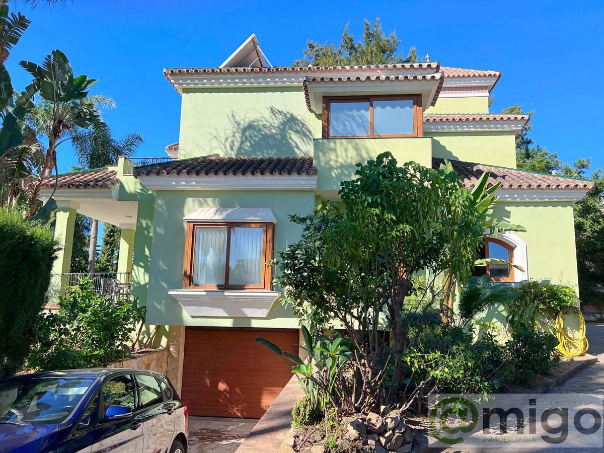 For sale of villa in El Paraiso