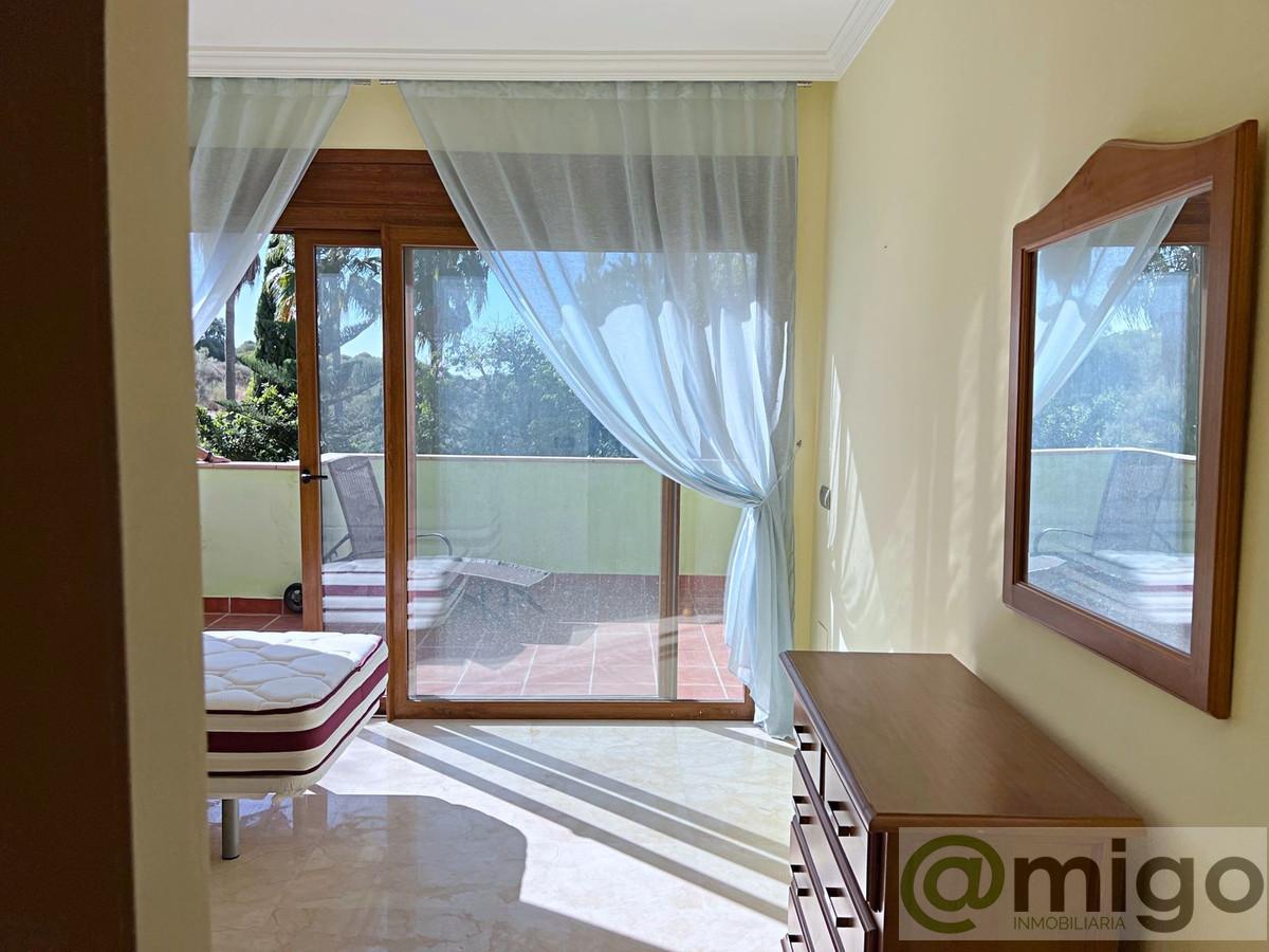 For sale of villa in El Paraiso