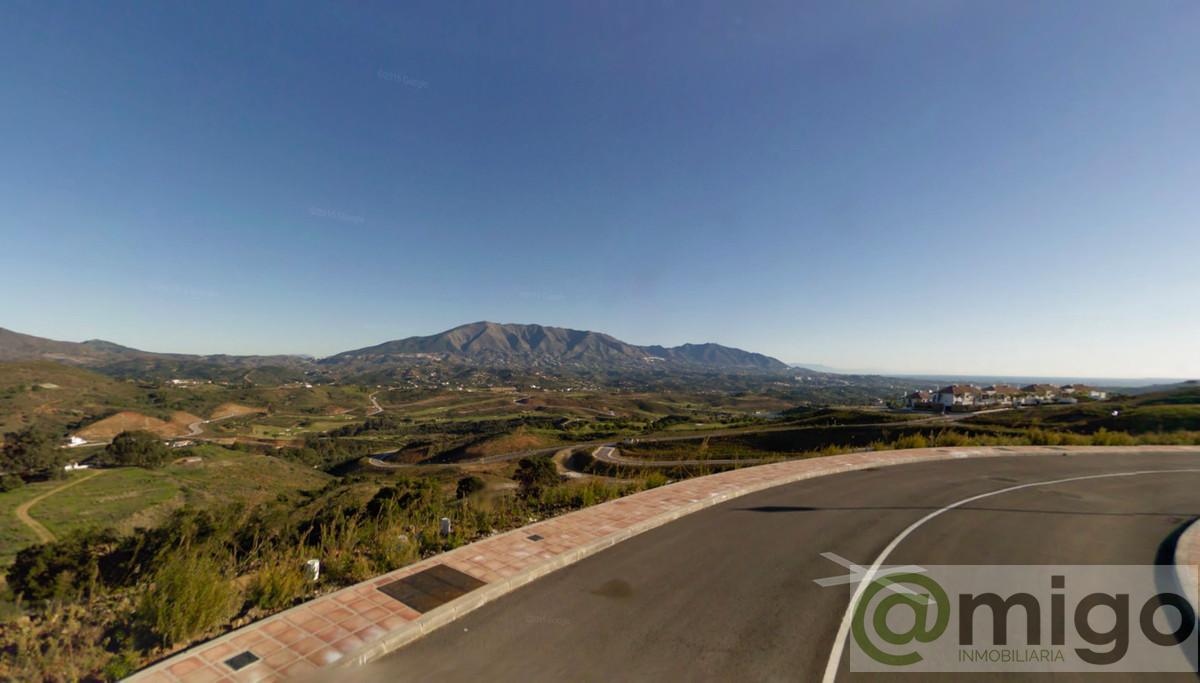For sale of land in La Cala Golf