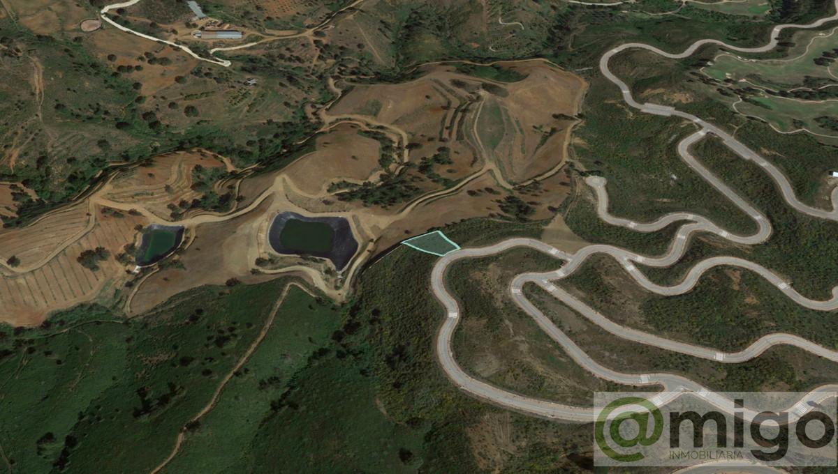For sale of land in La Cala Golf