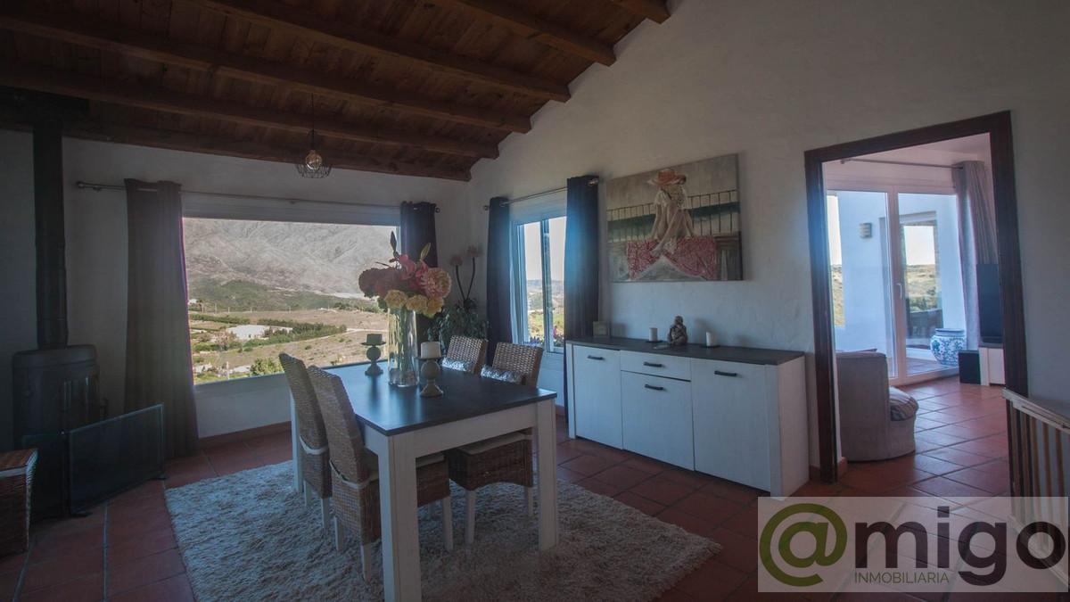 Venta de villa en Casares