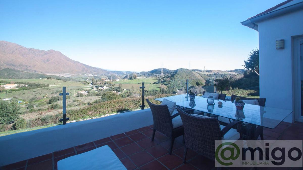Venta de villa en Casares