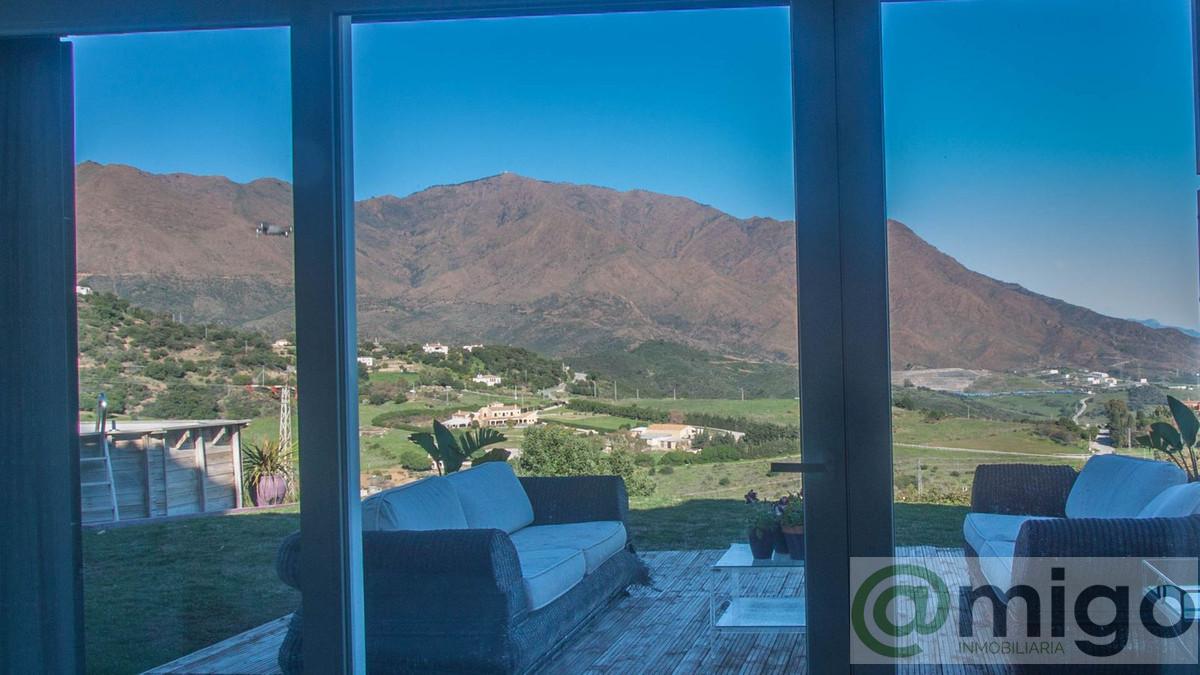 Venta de villa en Casares
