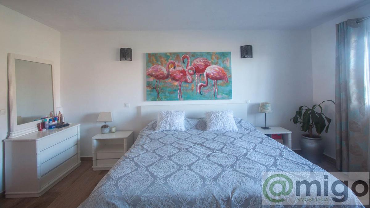 Venta de villa en Casares