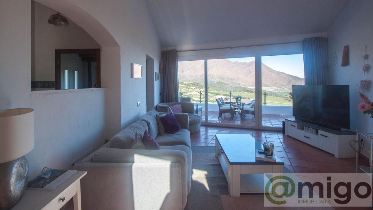 Venta de villa en Casares