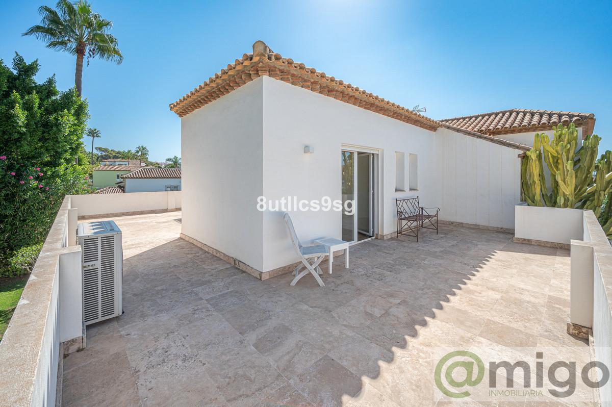 For sale of villa in Marbella
