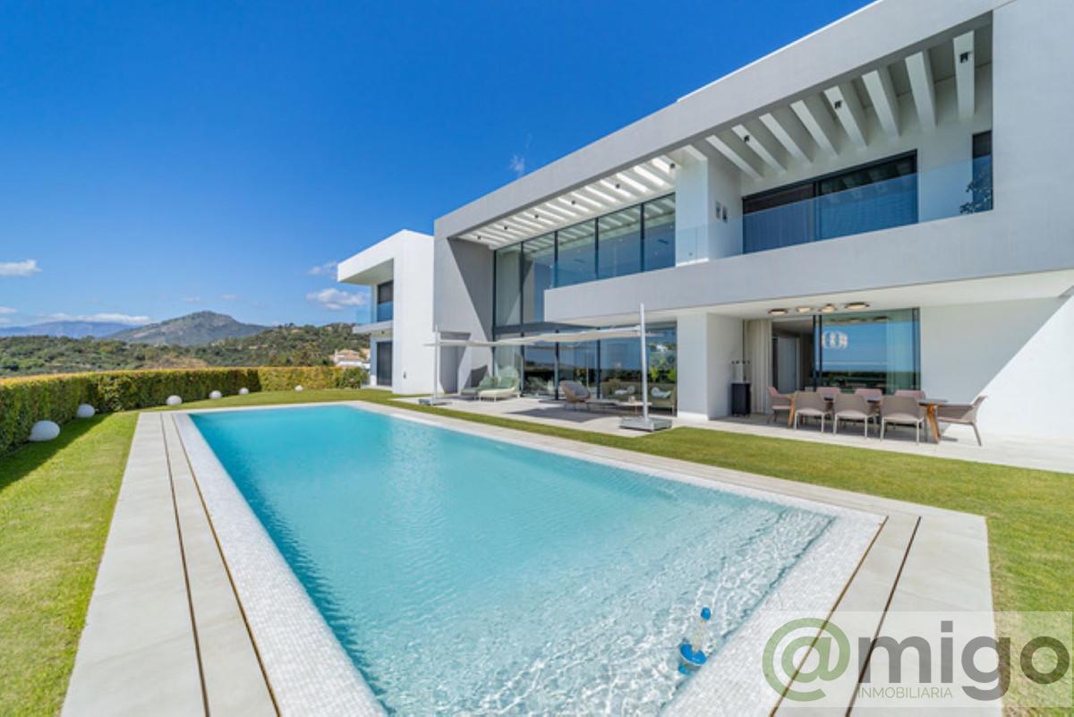 For sale of villa in Marbella