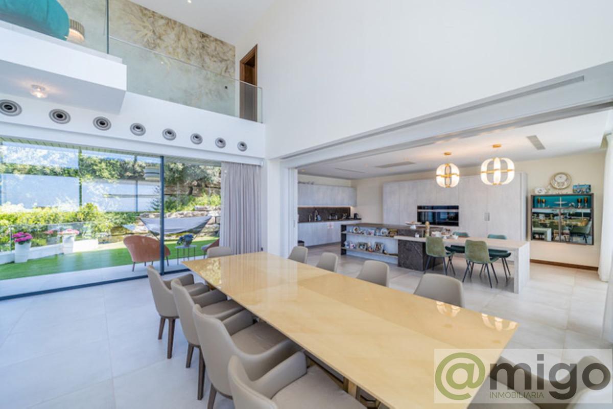 For sale of villa in Marbella
