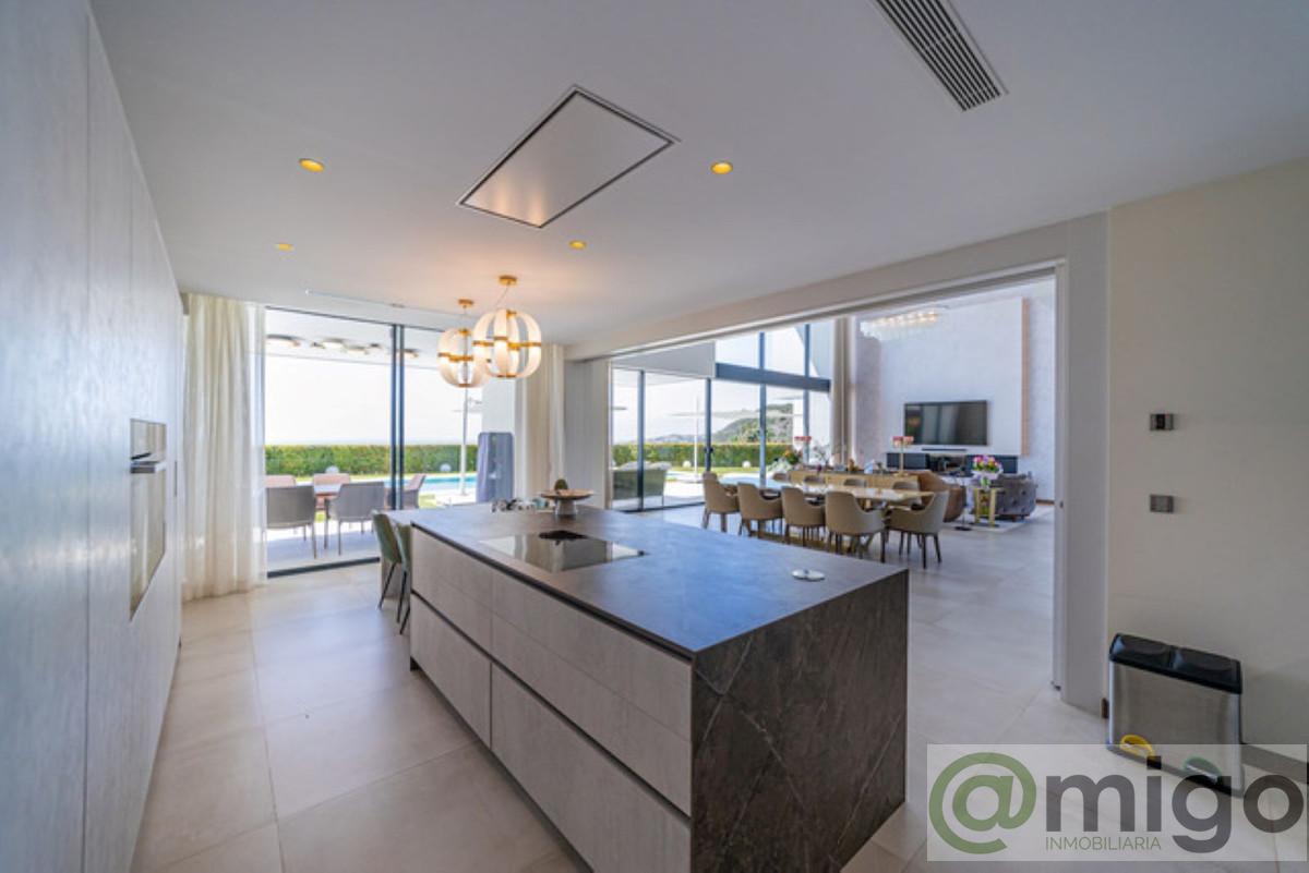 For sale of villa in Marbella