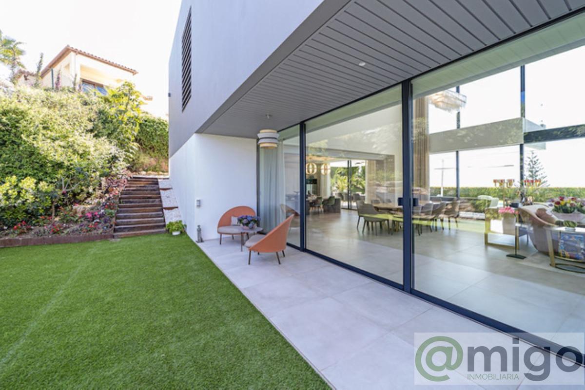 For sale of villa in Marbella