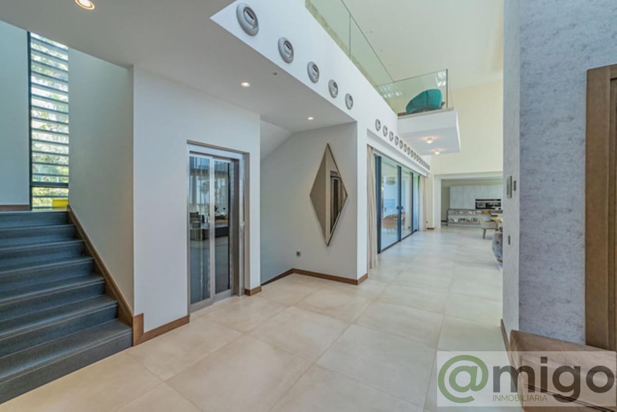 For sale of villa in Marbella