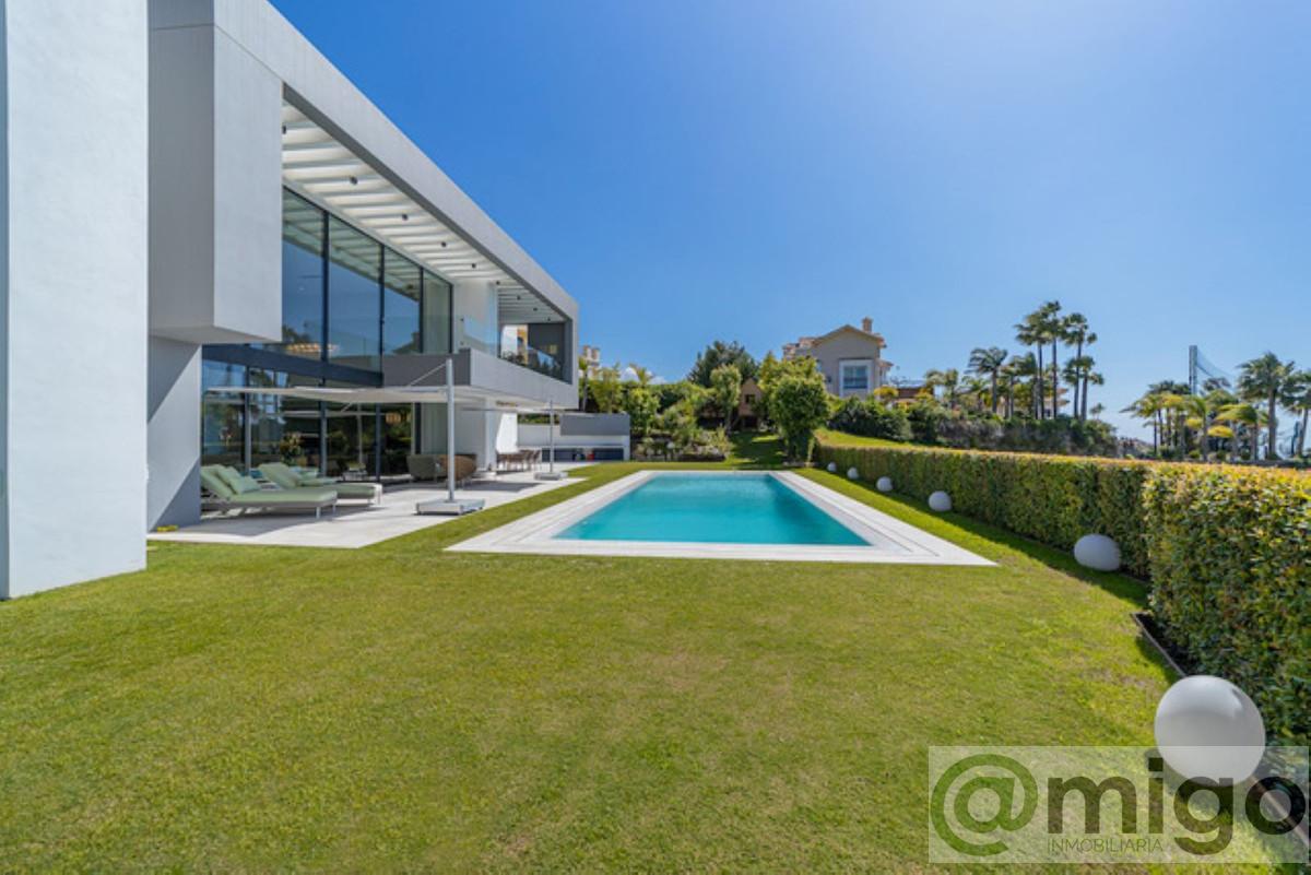 For sale of villa in Marbella