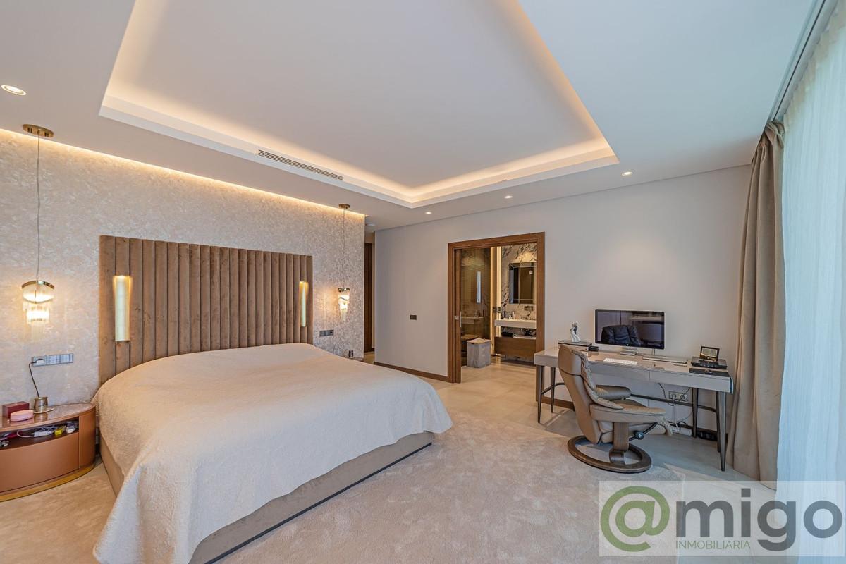 For sale of villa in Marbella