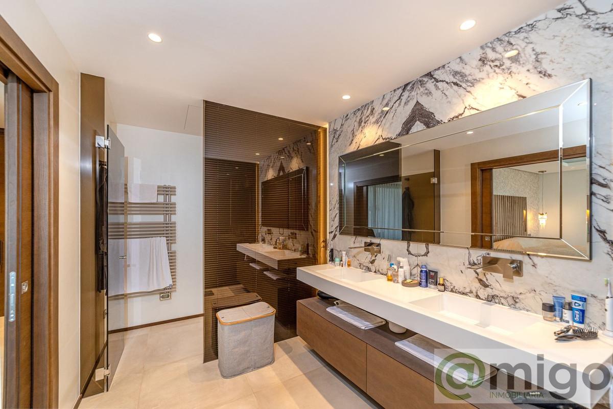 For sale of villa in Marbella