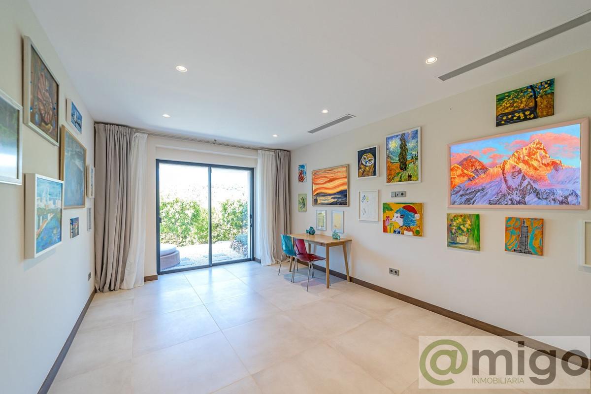 For sale of villa in Marbella