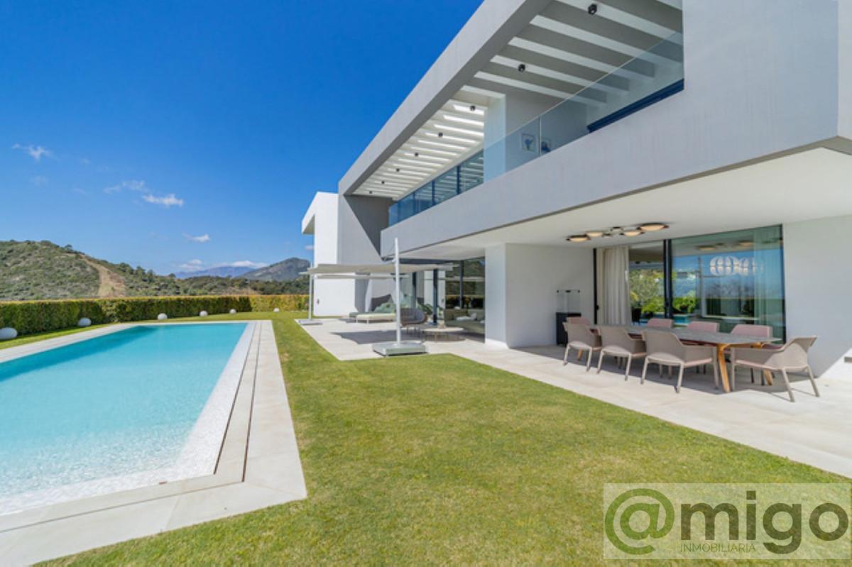 For sale of villa in Marbella