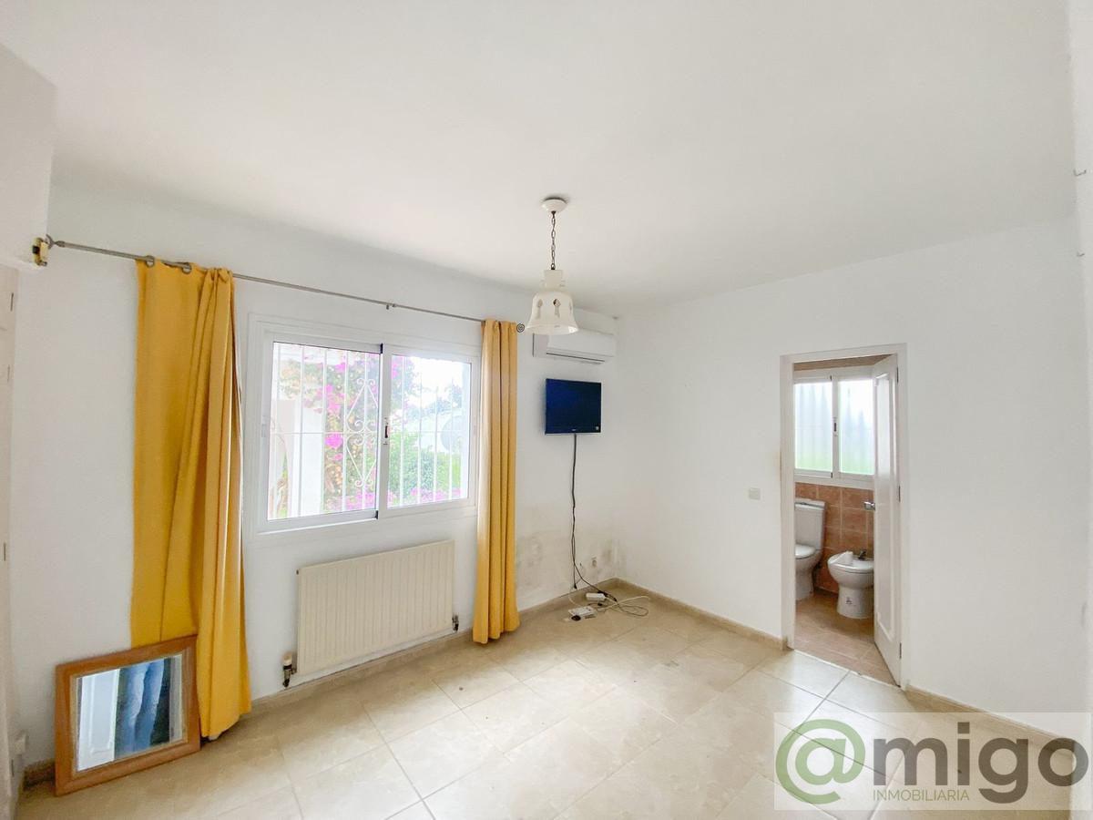 Venta de villa en Calahonda