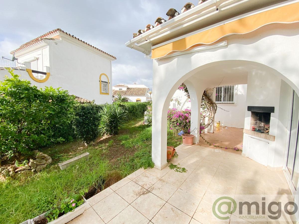 Venta de villa en Calahonda