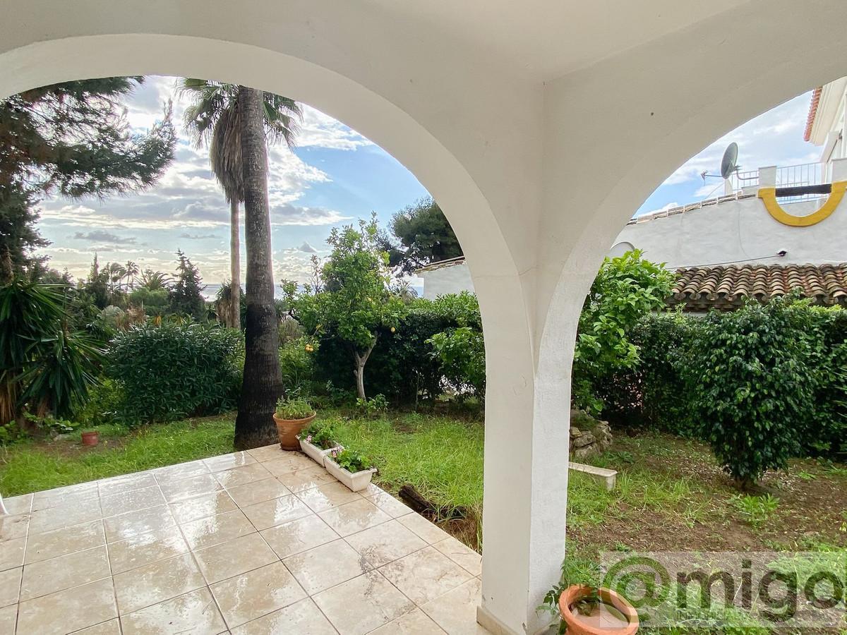 Venta de villa en Calahonda