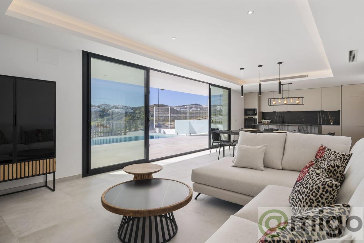 Venta de villa en La Cala de Mijas