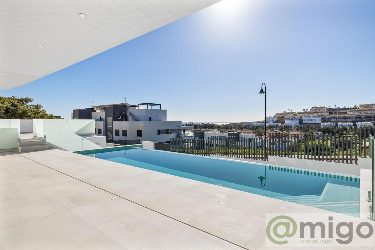 Venta de villa en La Cala de Mijas